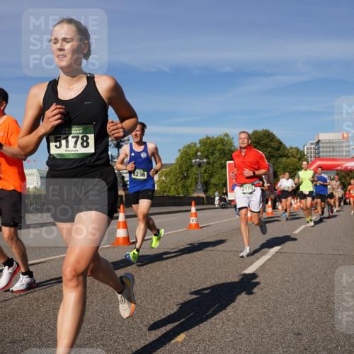 07.09.2025 - BARMER Alsterlauf Yannick Fuchs http://msf.ph/oto/8758078 07.09.2025 09:39:01 Laufen 2404, 36, 5178, 8236, 2178 meine-sportfotos.de
