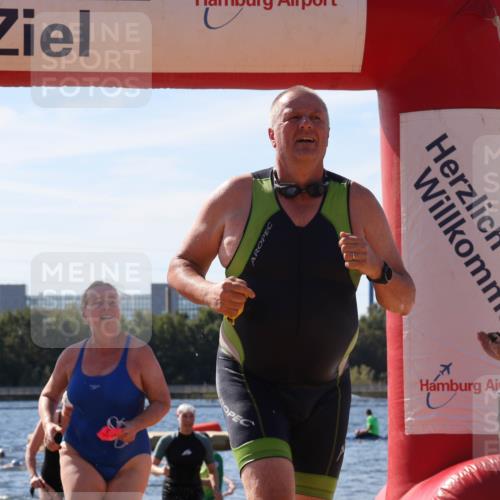 07.09.2025 - 19. Norderstedt Triathlon Luisa Fischer http://msf.ph/oto/8758115 07.09.2025 11:49:14 Schwimmen 217, 290, 709, 725 meine-sportfotos.de
