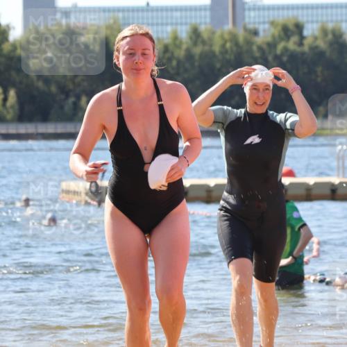 07.09.2025 - 19. Norderstedt Triathlon Luisa Fischer http://msf.ph/oto/8758149 07.09.2025 11:49:17 Schwimmen 217, 290, 709, 725 meine-sportfotos.de