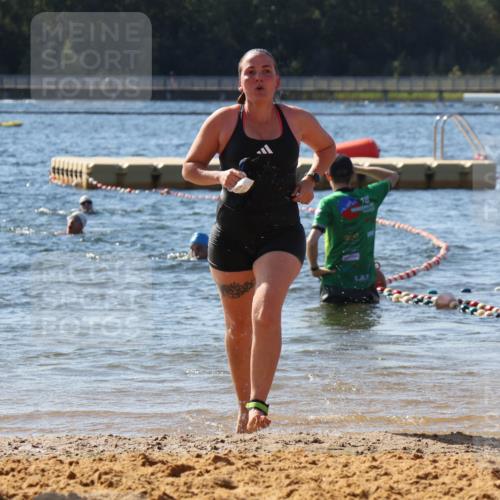 07.09.2025 - 19. Norderstedt Triathlon Luisa Fischer http://msf.ph/oto/8758271 07.09.2025 11:49:39 Schwimmen 248, 1268 meine-sportfotos.de