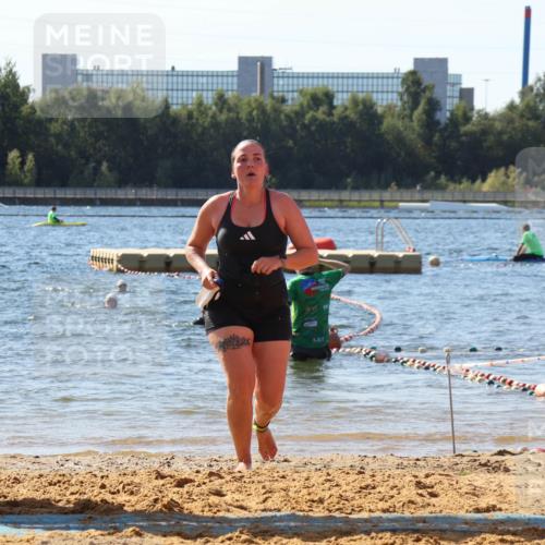 07.09.2025 - 19. Norderstedt Triathlon Luisa Fischer http://msf.ph/oto/8758295 07.09.2025 11:49:41 Schwimmen 248, 1268 meine-sportfotos.de