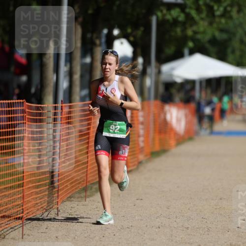 07.09.2025 - 19. Norderstedt Triathlon Michael Strokosch http://msf.ph/oto/8758339 07.09.2025 11:03:57 Laufen 92 meine-sportfotos.de