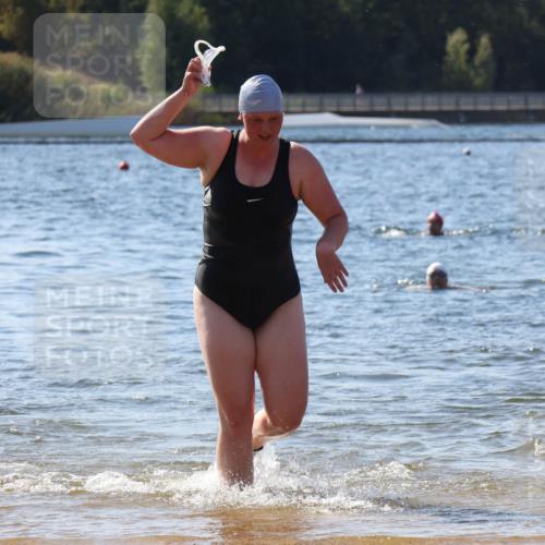 07.09.2025 - 19. Norderstedt Triathlon Luisa Fischer http://msf.ph/oto/8758348 07.09.2025 11:50:01 Schwimmen 757 meine-sportfotos.de