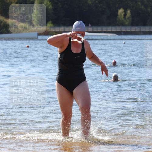 07.09.2025 - 19. Norderstedt Triathlon Luisa Fischer http://msf.ph/oto/8758355 07.09.2025 11:50:01 Schwimmen 757 meine-sportfotos.de