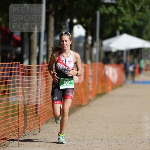 07.09.2025 - 19. Norderstedt Triathlon Michael Strokosch http://msf.ph/oto/8758361 07.09.2025 11:03:57 Laufen 92 meine-sportfotos.de