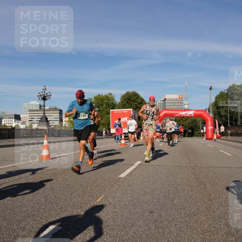 07.09.2025 - BARMER Alsterlauf Yannick Fuchs http://msf.ph/oto/8758396 07.09.2025 09:39:06 Laufen 8191, 4927, 41 meine-sportfotos.de
