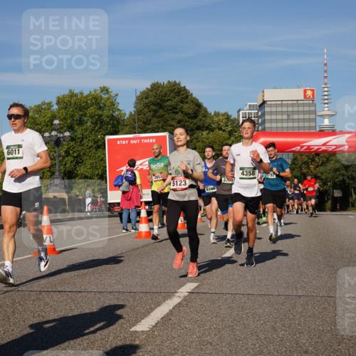 07.09.2025 - BARMER Alsterlauf Yannick Fuchs http://msf.ph/oto/8758511 07.09.2025 09:39:08 Laufen 6011, 2952, 4358, 792, 5123, 373, 6166 meine-sportfotos.de
