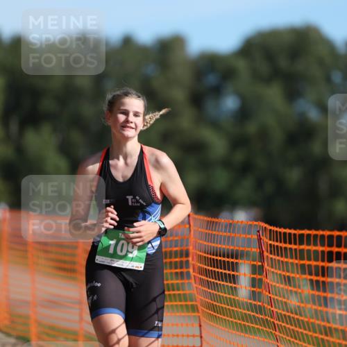 07.09.2025 - 19. Norderstedt Triathlon Michael Strokosch http://msf.ph/oto/8758643 07.09.2025 10:44:05 Laufen 96, 109, 680 meine-sportfotos.de