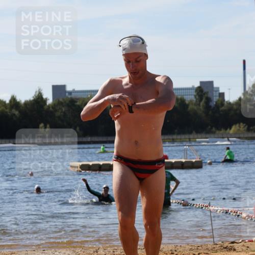07.09.2025 - 19. Norderstedt Triathlon Luisa Fischer http://msf.ph/oto/8758659 07.09.2025 11:50:13 Schwimmen 757, 762, 828 meine-sportfotos.de