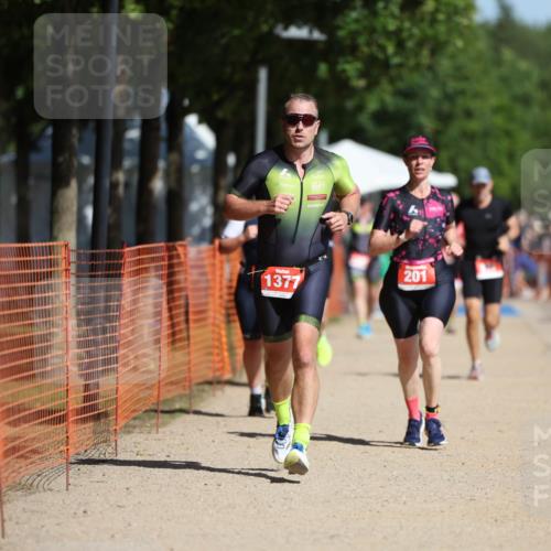 07.09.2025 - 19. Norderstedt Triathlon Michael Strokosch http://msf.ph/oto/8758675 07.09.2025 12:05:44 Laufen 201, 237, 815, 1225, 1377 meine-sportfotos.de