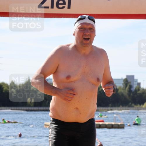 07.09.2025 - 19. Norderstedt Triathlon Luisa Fischer http://msf.ph/oto/8758759 07.09.2025 11:50:37 Schwimmen 1276 meine-sportfotos.de