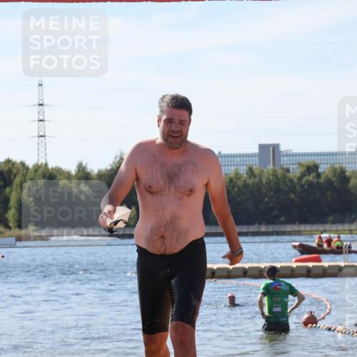 07.09.2025 - 19. Norderstedt Triathlon Luisa Fischer http://msf.ph/oto/8758844 07.09.2025 11:52:02 Schwimmen 827 meine-sportfotos.de