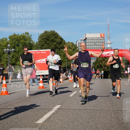 07.09.2025 - BARMER Alsterlauf Yannick Fuchs http://msf.ph/oto/8758895 07.09.2025 09:39:18 Laufen 8011, 4866, 6073, 8316, 3916 meine-sportfotos.de