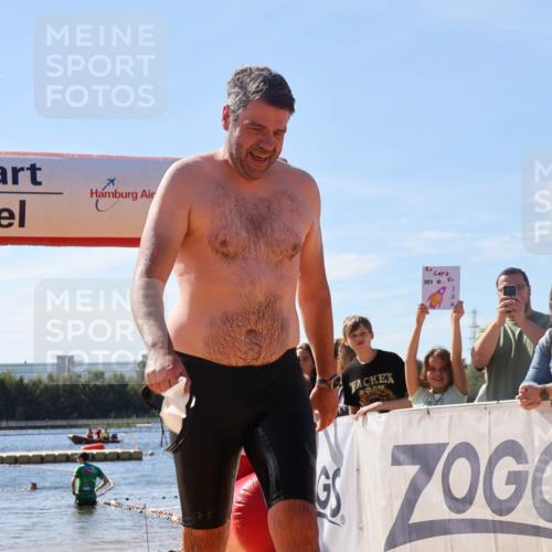 07.09.2025 - 19. Norderstedt Triathlon Luisa Fischer http://msf.ph/oto/8758902 07.09.2025 11:52:06 Schwimmen 827 meine-sportfotos.de