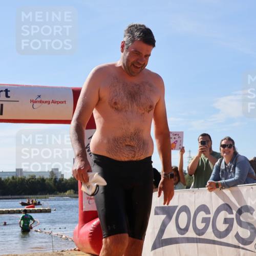 07.09.2025 - 19. Norderstedt Triathlon Luisa Fischer http://msf.ph/oto/8758907 07.09.2025 11:52:06 Schwimmen 827 meine-sportfotos.de