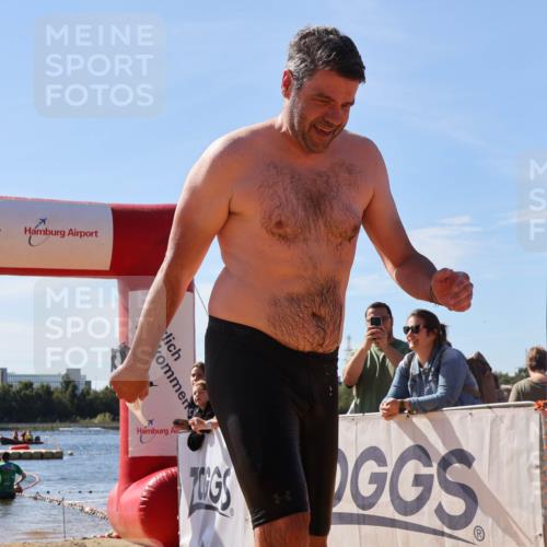 07.09.2025 - 19. Norderstedt Triathlon Luisa Fischer http://msf.ph/oto/8758917 07.09.2025 11:52:07 Schwimmen 827 meine-sportfotos.de
