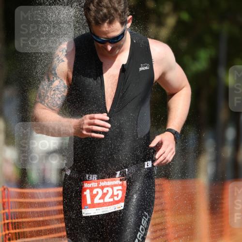 07.09.2025 - 19. Norderstedt Triathlon Michael Strokosch http://msf.ph/oto/8759076 07.09.2025 12:05:52 Laufen 201, 237, 815, 862, 1225, 1265, 1372 meine-sportfotos.de