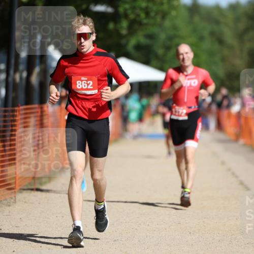 07.09.2025 - 19. Norderstedt Triathlon Michael Strokosch http://msf.ph/oto/8759173 07.09.2025 12:05:55 Laufen 237, 862, 1225, 1265, 1372 meine-sportfotos.de