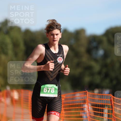 07.09.2025 - 19. Norderstedt Triathlon Michael Strokosch http://msf.ph/oto/8759180 07.09.2025 10:44:33 Laufen 64, 637, 678 meine-sportfotos.de