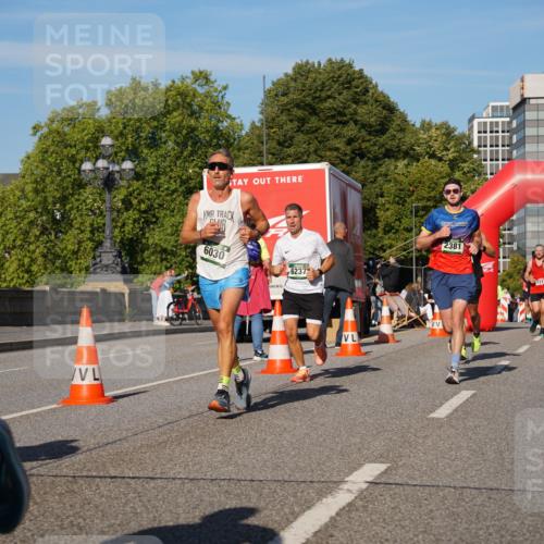 07.09.2025 - BARMER Alsterlauf Yannick Fuchs http://msf.ph/oto/8759210 07.09.2025 09:39:27 Laufen 6030, 6237, 2381, 4250, 2117, 1527 meine-sportfotos.de