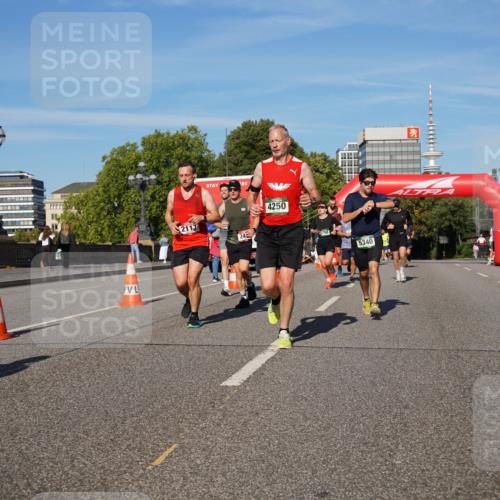 07.09.2025 - BARMER Alsterlauf Yannick Fuchs http://msf.ph/oto/8759416 07.09.2025 09:39:33 Laufen 2117, 24, 4250, 5340 meine-sportfotos.de