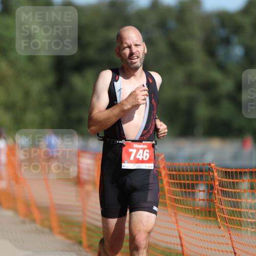 07.09.2025 - 19. Norderstedt Triathlon Michael Strokosch http://msf.ph/oto/8759428 07.09.2025 12:06:14 Laufen 746 meine-sportfotos.de