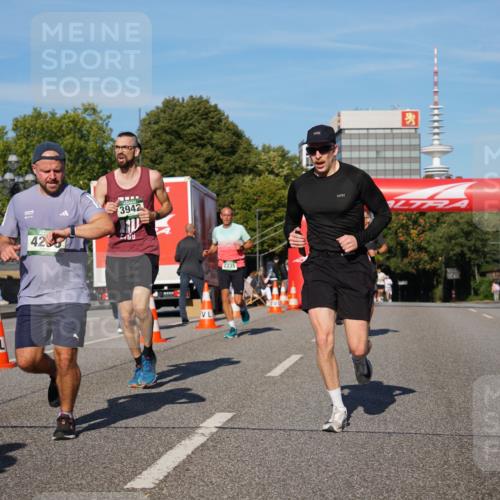 07.09.2025 - BARMER Alsterlauf Yannick Fuchs http://msf.ph/oto/8759563 07.09.2025 09:39:37 Laufen 425, 3942, 2335 meine-sportfotos.de