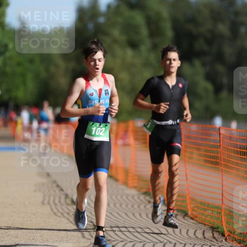 07.09.2025 - 19. Norderstedt Triathlon Michael Strokosch http://msf.ph/oto/8759580 07.09.2025 10:44:48 Laufen 102, 651 meine-sportfotos.de