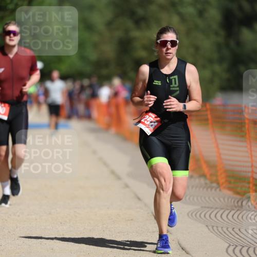 07.09.2025 - 19. Norderstedt Triathlon Michael Strokosch http://msf.ph/oto/8759598 07.09.2025 12:06:22 Laufen 280, 1258 meine-sportfotos.de