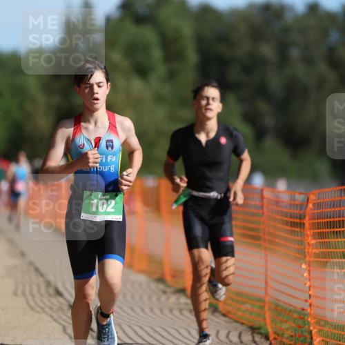 07.09.2025 - 19. Norderstedt Triathlon Michael Strokosch http://msf.ph/oto/8759604 07.09.2025 10:44:49 Laufen 102, 651 meine-sportfotos.de