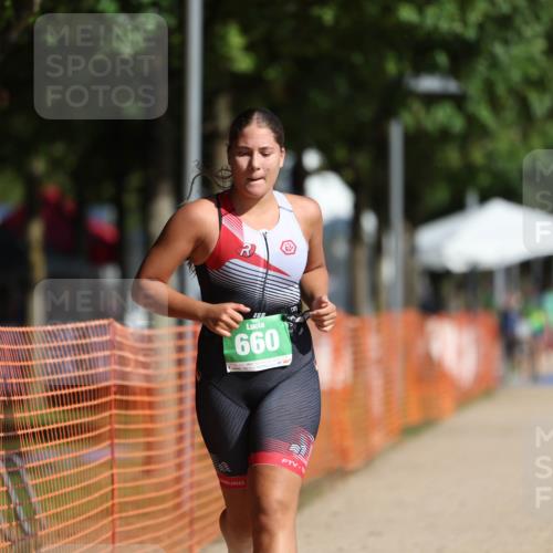 07.09.2025 - 19. Norderstedt Triathlon Michael Strokosch http://msf.ph/oto/8759659 07.09.2025 11:07:14 Laufen 660 meine-sportfotos.de