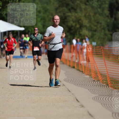 07.09.2025 - 19. Norderstedt Triathlon Michael Strokosch http://msf.ph/oto/8759731 07.09.2025 12:06:32 Laufen 801 meine-sportfotos.de