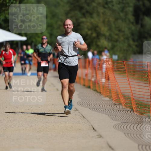 07.09.2025 - 19. Norderstedt Triathlon Michael Strokosch http://msf.ph/oto/8759764 07.09.2025 12:06:32 Laufen 801 meine-sportfotos.de