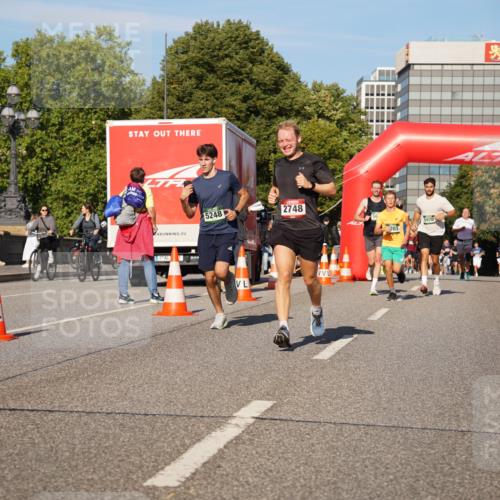 07.09.2025 - BARMER Alsterlauf Yannick Fuchs http://msf.ph/oto/8759875 07.09.2025 09:39:49 Laufen 5248, 2748, 5970, 203 meine-sportfotos.de