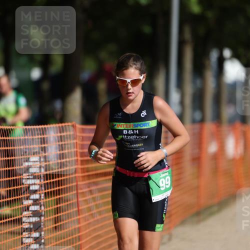 07.09.2025 - 19. Norderstedt Triathlon Michael Strokosch http://msf.ph/oto/8759911 07.09.2025 11:07:59 Laufen 99 meine-sportfotos.de