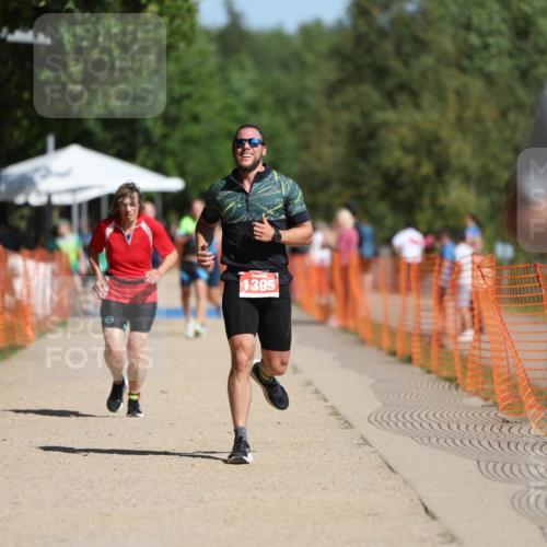 07.09.2025 - 19. Norderstedt Triathlon Michael Strokosch http://msf.ph/oto/8759944 07.09.2025 12:06:37 Laufen 801, 1229, 1395 meine-sportfotos.de
