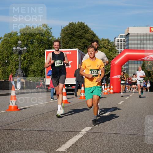 07.09.2025 - BARMER Alsterlauf Yannick Fuchs http://msf.ph/oto/8759993 07.09.2025 09:39:53 Laufen 5644, 8203, 4754 meine-sportfotos.de