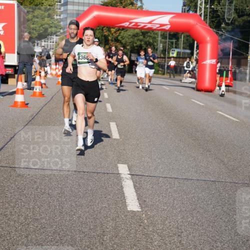 07.09.2025 - BARMER Alsterlauf Yannick Fuchs http://msf.ph/oto/8760154 07.09.2025 09:40:02 Laufen 8368 meine-sportfotos.de