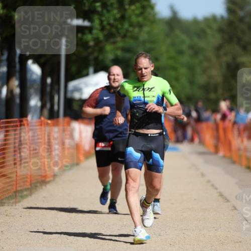 07.09.2025 - 19. Norderstedt Triathlon Michael Strokosch http://msf.ph/oto/8760172 07.09.2025 12:06:49 Laufen 190, 771, 1267 meine-sportfotos.de