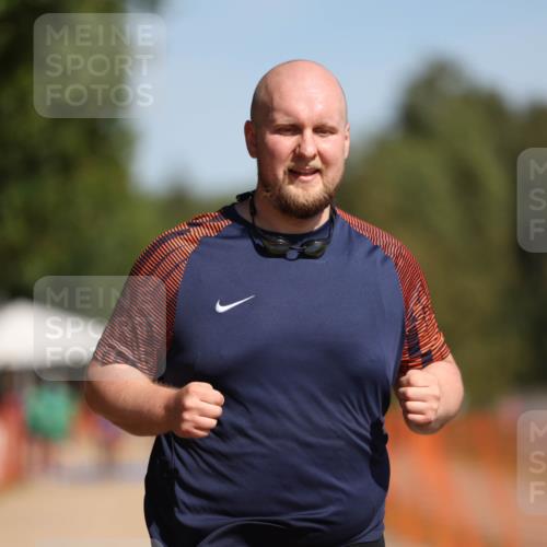 07.09.2025 - 19. Norderstedt Triathlon Michael Strokosch http://msf.ph/oto/8760355 07.09.2025 12:06:55 Laufen 190, 771, 1267 meine-sportfotos.de