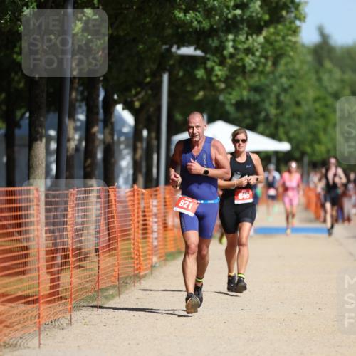 07.09.2025 - 19. Norderstedt Triathlon Michael Strokosch http://msf.ph/oto/8760377 07.09.2025 12:07:09 Laufen 821, 845 meine-sportfotos.de
