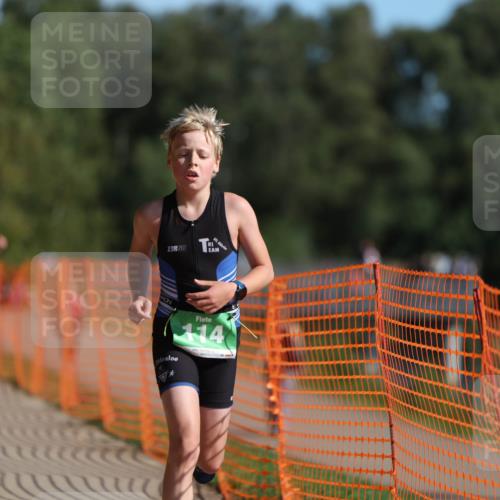 07.09.2025 - 19. Norderstedt Triathlon Michael Strokosch http://msf.ph/oto/8760429 07.09.2025 10:45:17 Laufen 70, 114, 668, 682 meine-sportfotos.de