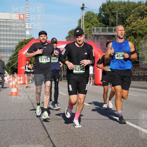 07.09.2025 - BARMER Alsterlauf Yannick Fuchs http://msf.ph/oto/8760490 07.09.2025 09:40:12 Laufen 5775, 5966, 6298, 59, 452 meine-sportfotos.de
