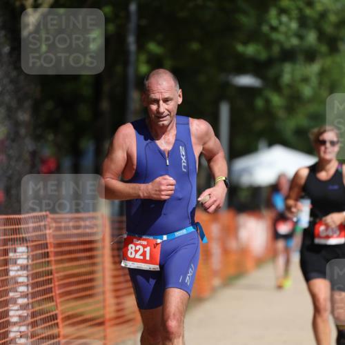 07.09.2025 - 19. Norderstedt Triathlon Michael Strokosch http://msf.ph/oto/8760533 07.09.2025 12:07:13 Laufen 821, 845 meine-sportfotos.de
