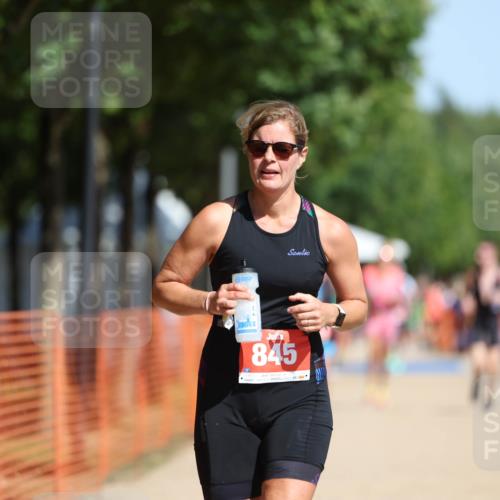 07.09.2025 - 19. Norderstedt Triathlon Michael Strokosch http://msf.ph/oto/8760615 07.09.2025 12:07:16 Laufen 821, 845 meine-sportfotos.de