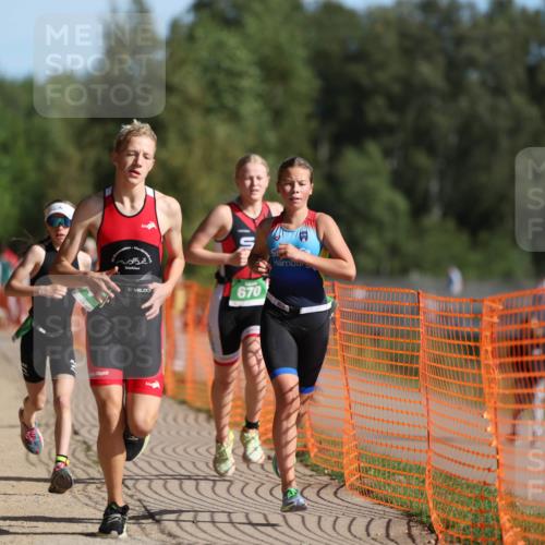 07.09.2025 - 19. Norderstedt Triathlon Michael Strokosch http://msf.ph/oto/8760688 07.09.2025 10:45:27 Laufen 57, 89, 104, 668, 669, 670 meine-sportfotos.de