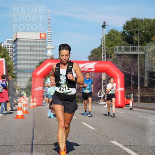 07.09.2025 - BARMER Alsterlauf Yannick Fuchs http://msf.ph/oto/8760689 07.09.2025 09:40:18 Laufen 4212, 5974 meine-sportfotos.de