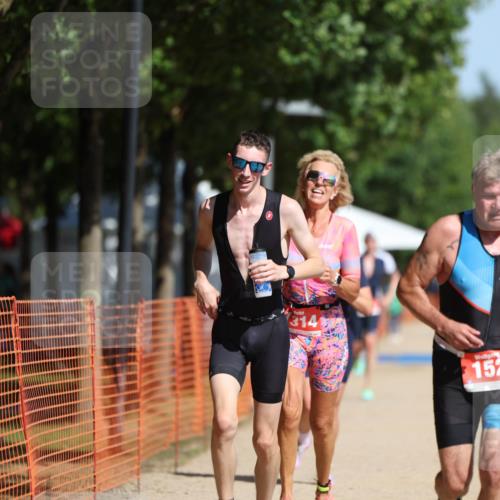 07.09.2025 - 19. Norderstedt Triathlon Michael Strokosch http://msf.ph/oto/8760742 07.09.2025 12:07:23 Laufen 152, 1200, 1314, 1368 meine-sportfotos.de