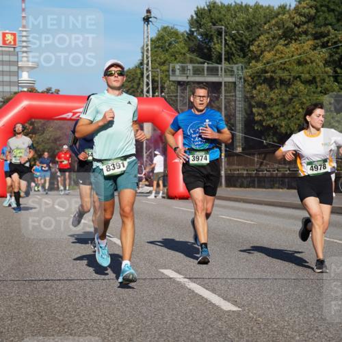 07.09.2025 - BARMER Alsterlauf Yannick Fuchs http://msf.ph/oto/8760802 07.09.2025 09:40:20 Laufen 504, 8391, 3974, 4978 meine-sportfotos.de