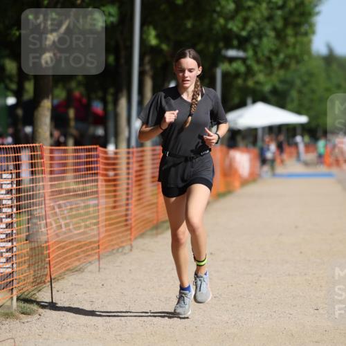 07.09.2025 - 19. Norderstedt Triathlon Michael Strokosch http://msf.ph/oto/8760835 07.09.2025 11:11:38 Laufen 666 meine-sportfotos.de